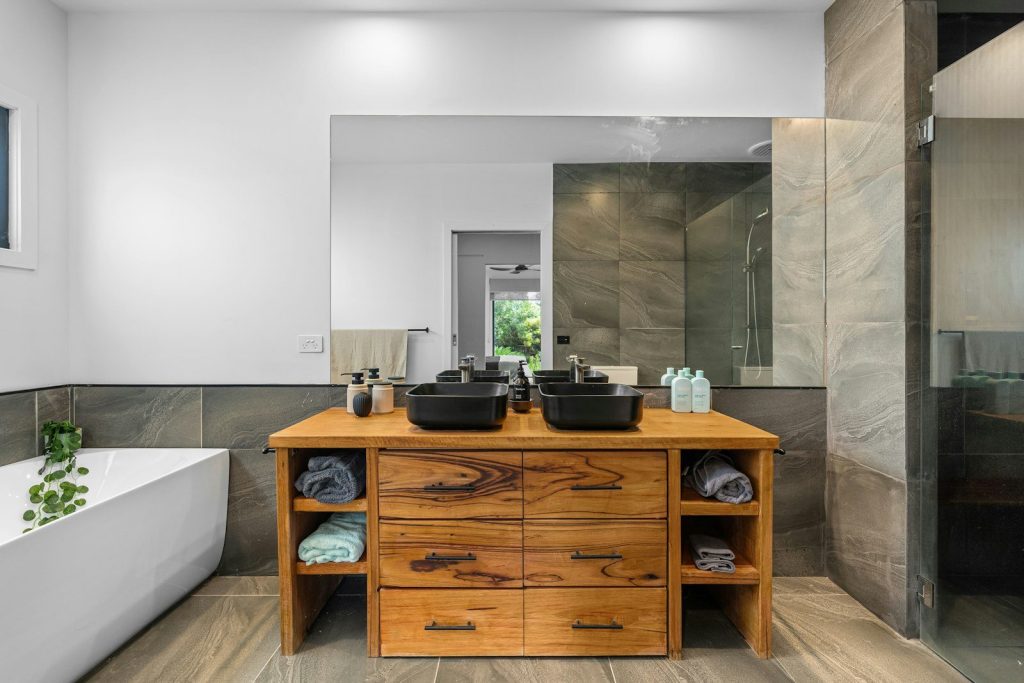 Bathroom renovation Warragul - home3