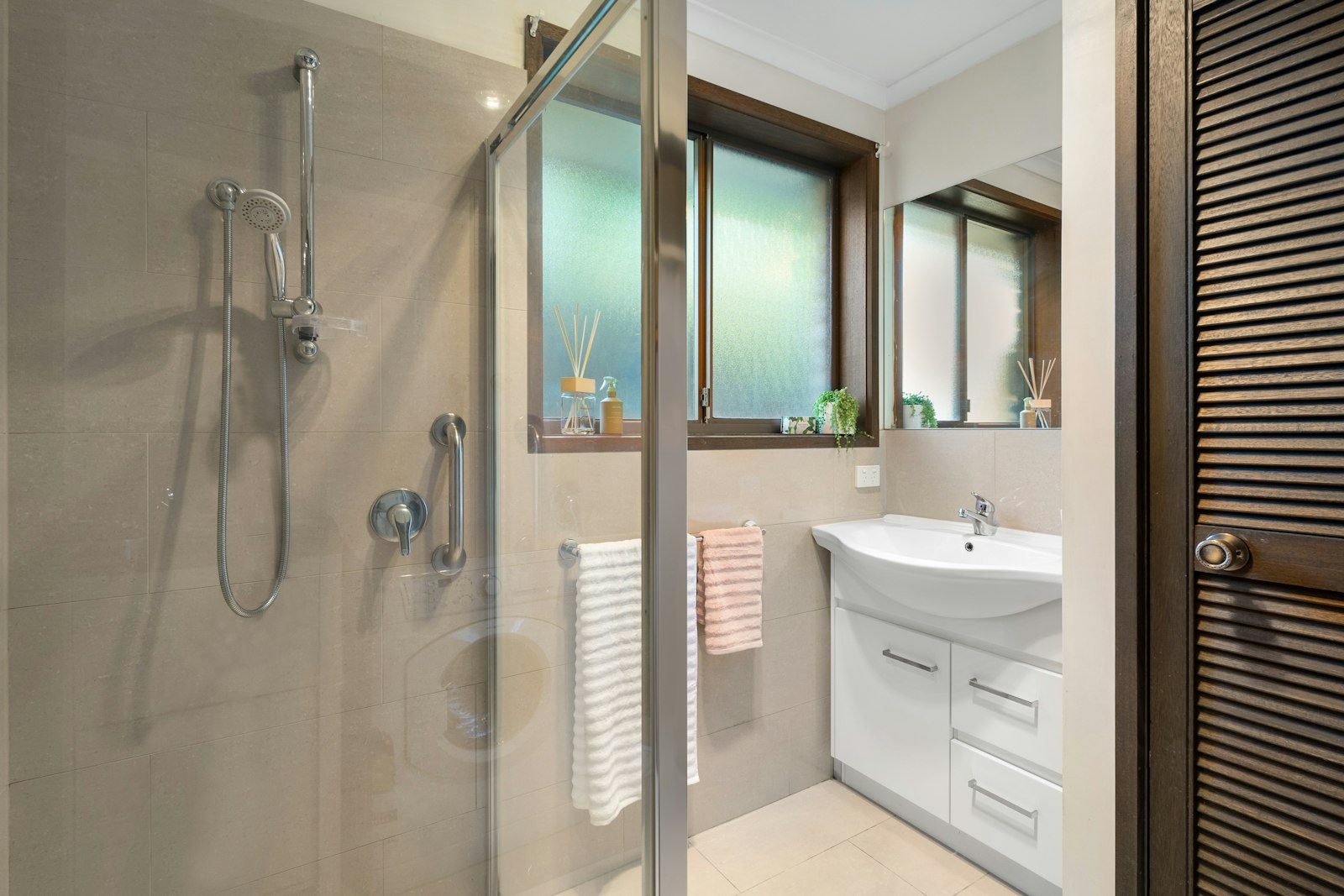 Bathroom renovation Warragul - shower conversions